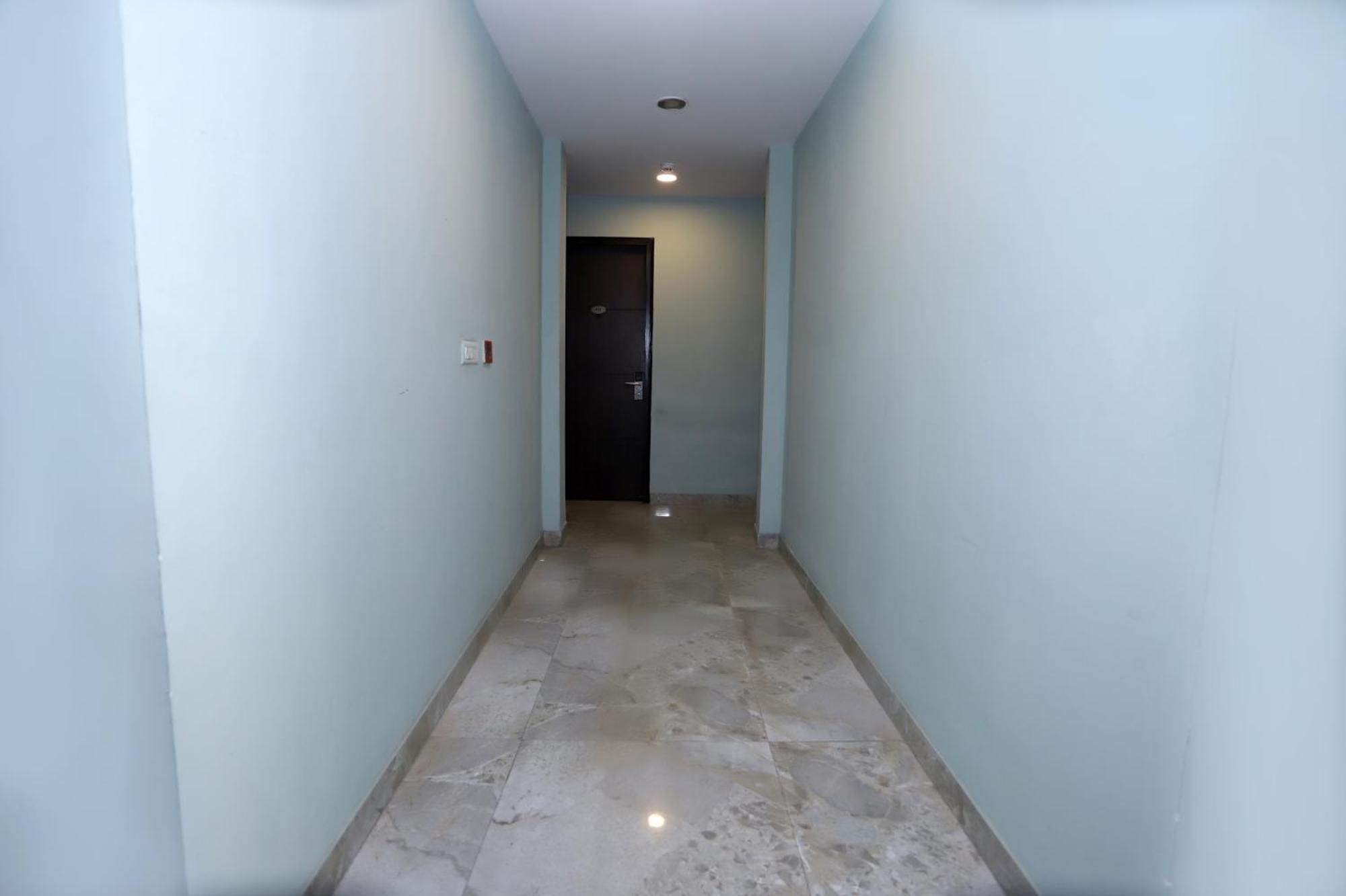Hotel Pk Residency Ноида Екстериор снимка